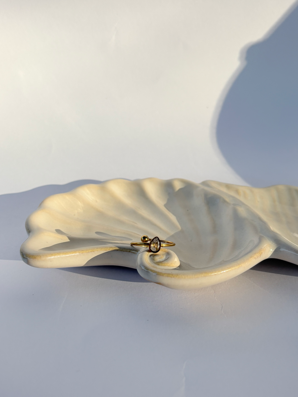 Anillo Itziar – Moon Glow Concept
