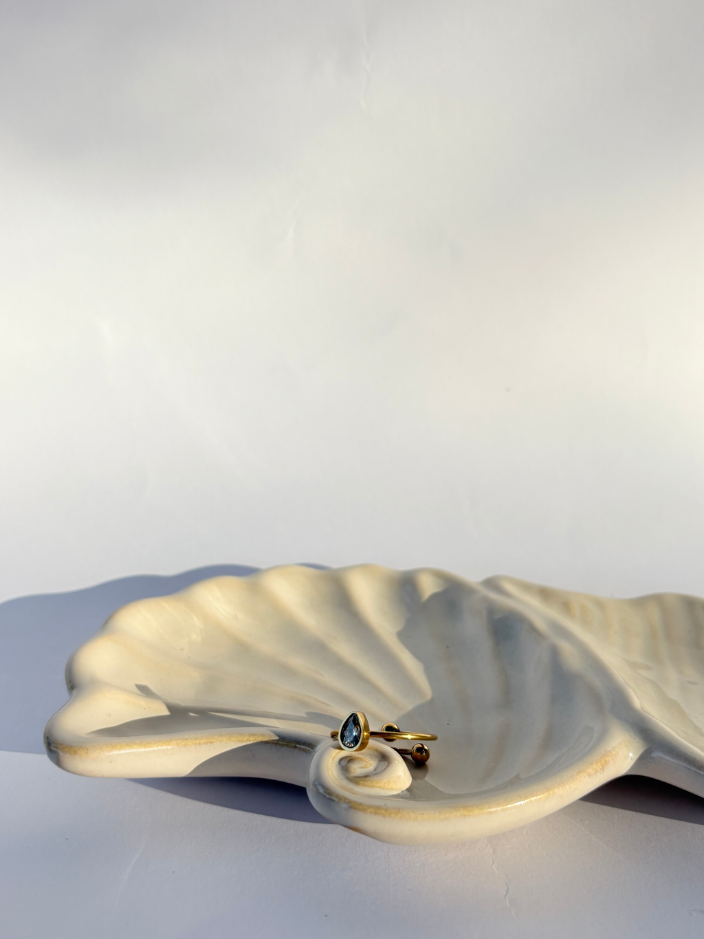 Anillo Itziar – Moon Glow Concept